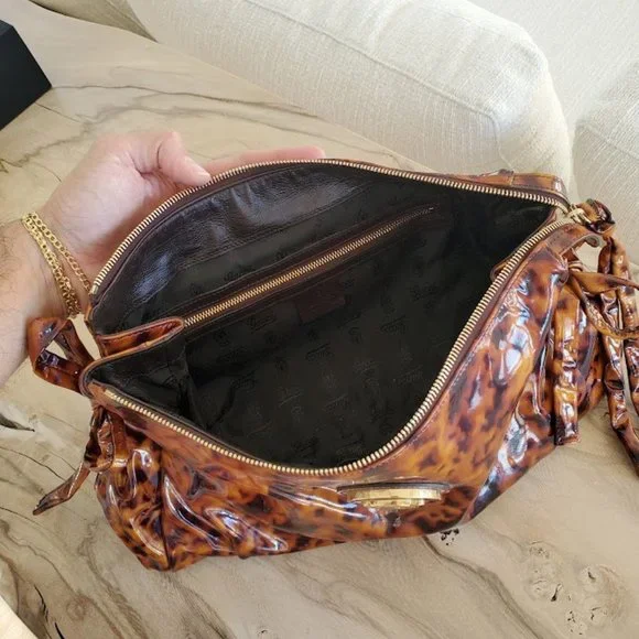 Gucci Hysteria Vintage Clutch w/strap - Picture 7 of 10